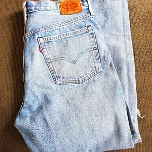 Levi's 501 30x28 ripped highwaist stiff button